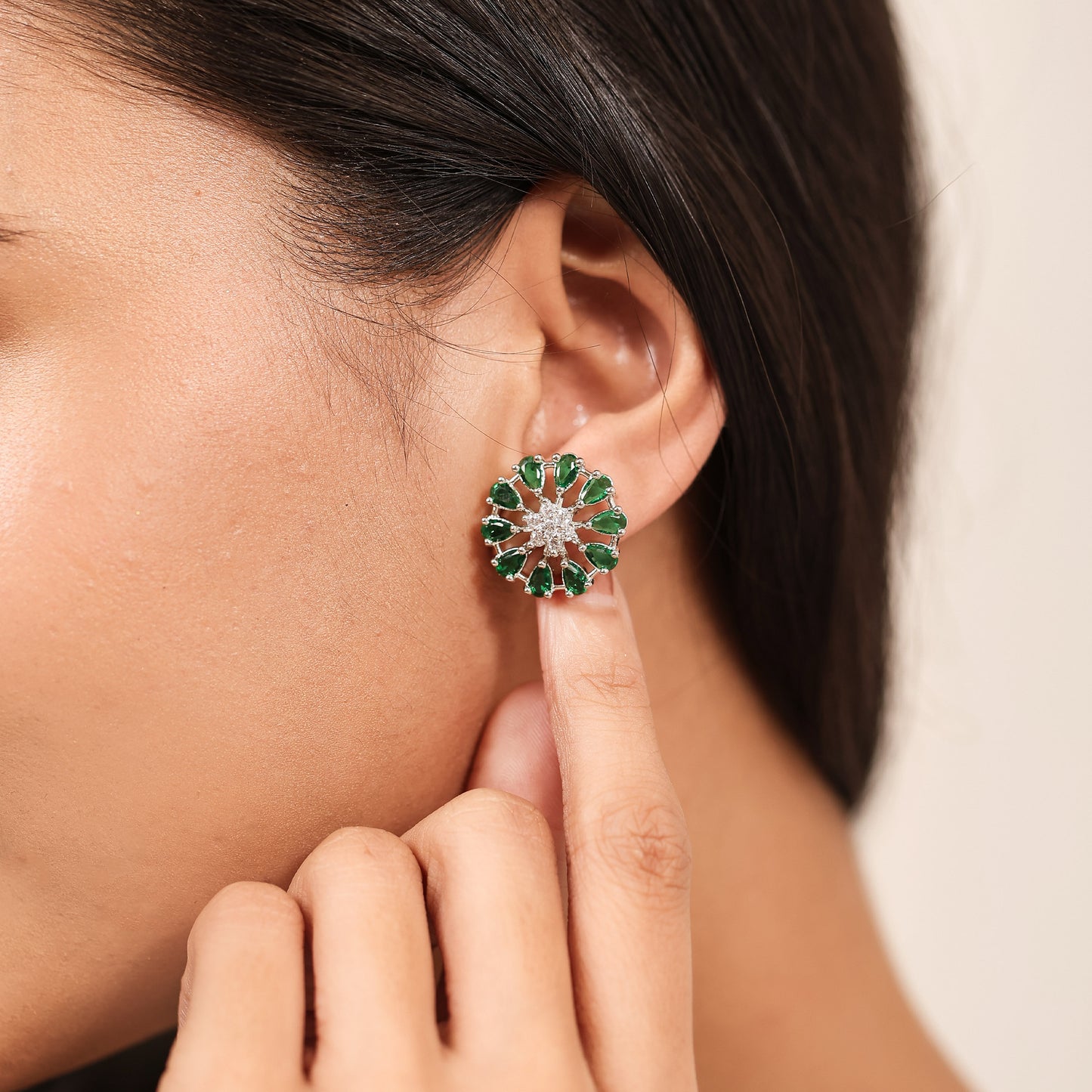 Daisy Green Earrings