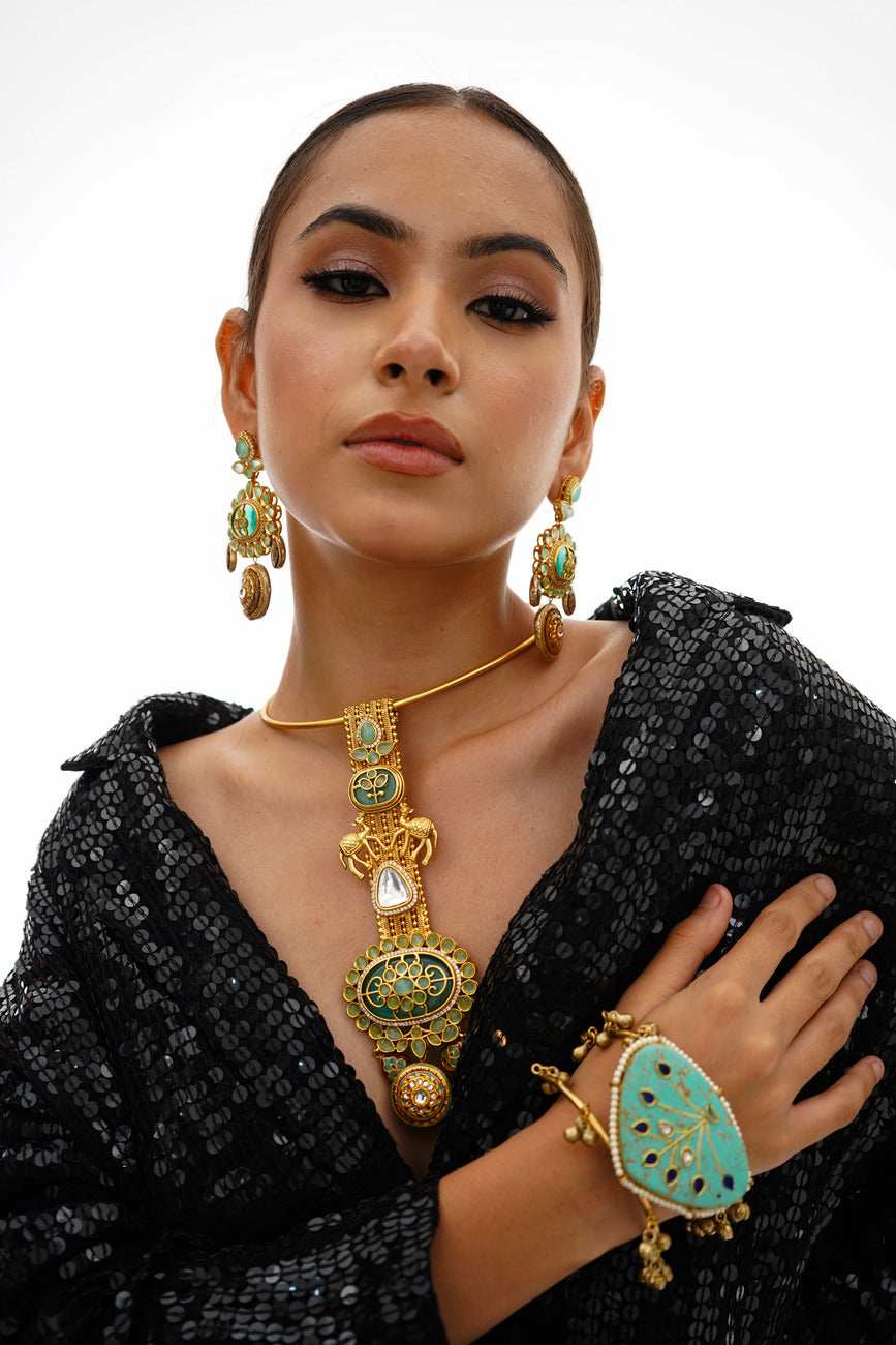 Alvira Aquamarine Jadau Hasli Set - Pirohee by parul sharma