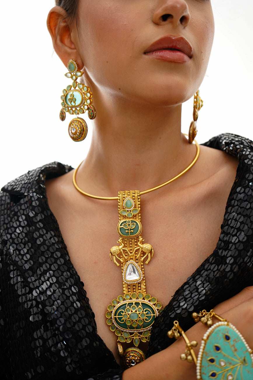 Alvira Aquamarine Jadau Hasli Set - Pirohee by parul sharma
