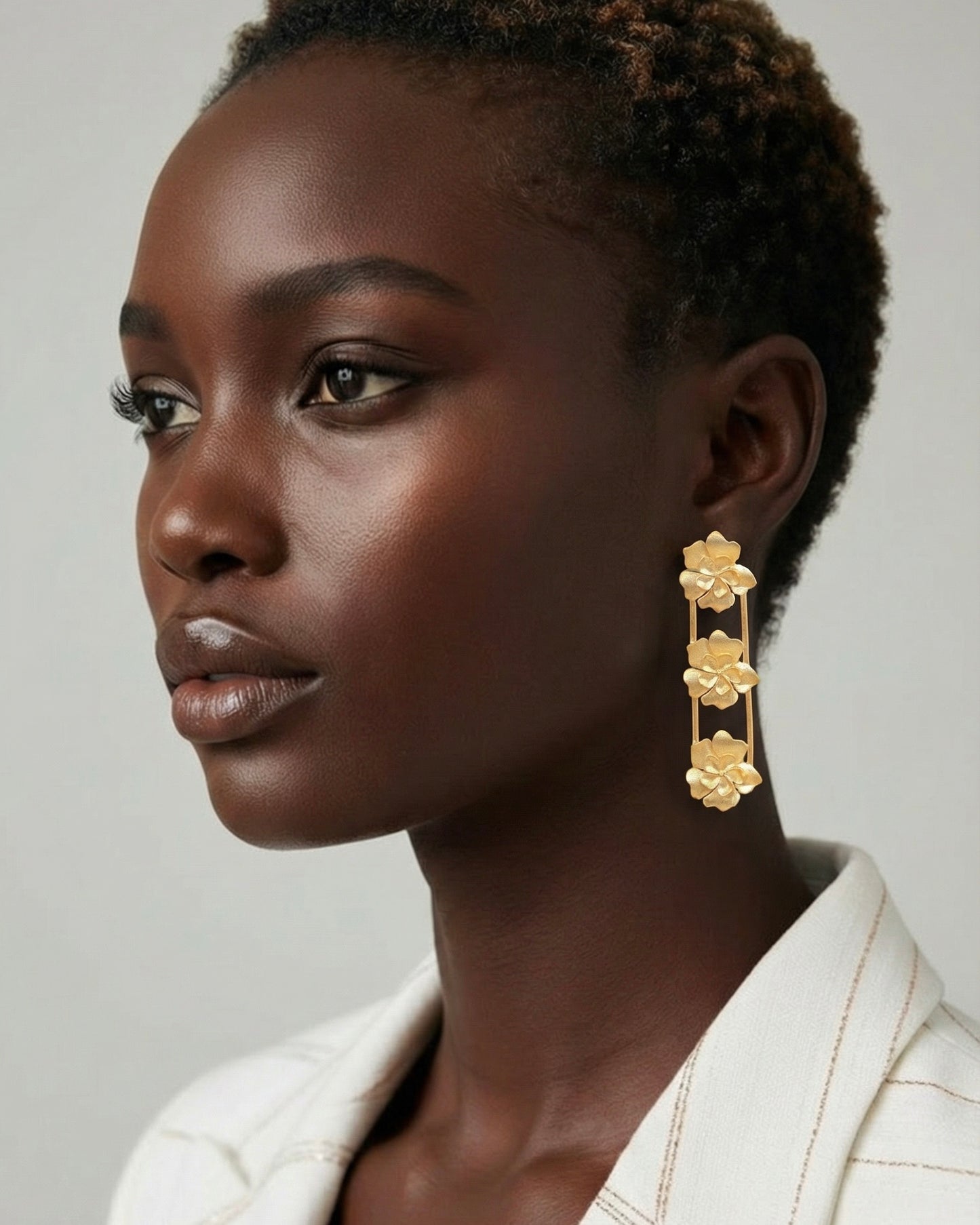 Jasminé floral drop earrings