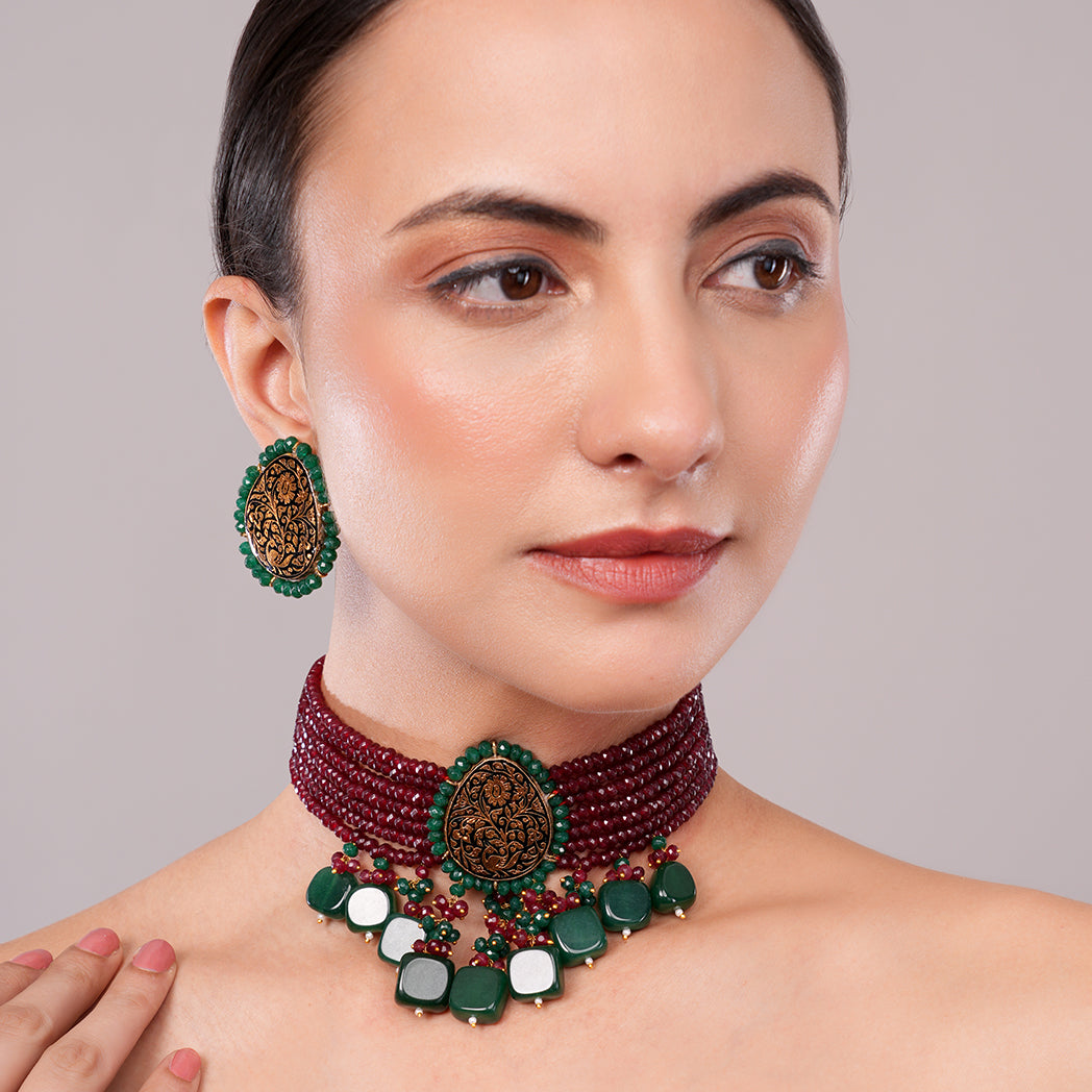 Alluring Emerald Green Choker Set