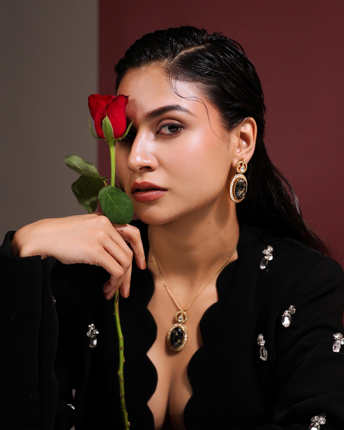 Lilian Black Necklace Set