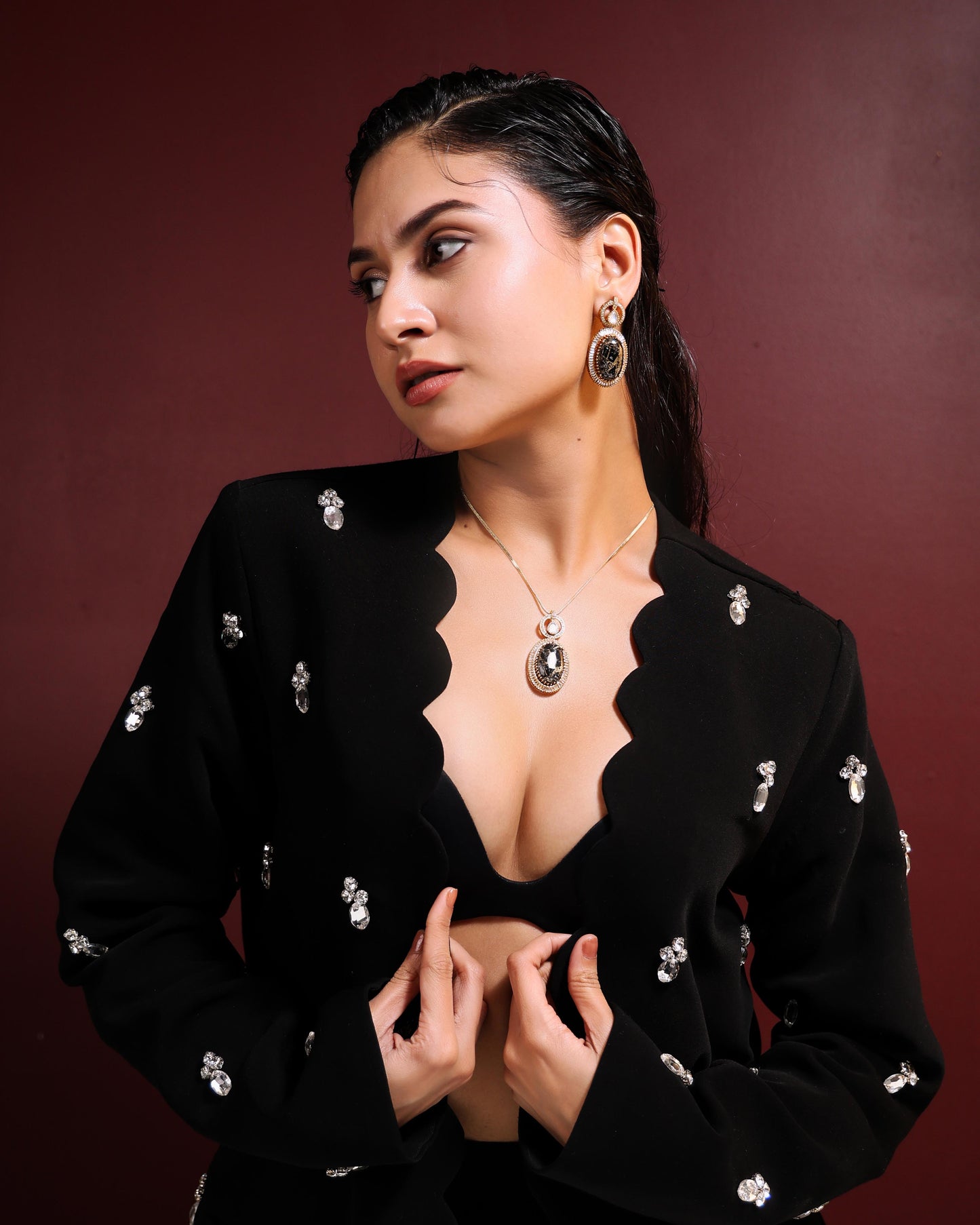 Lilian Black Necklace Set
