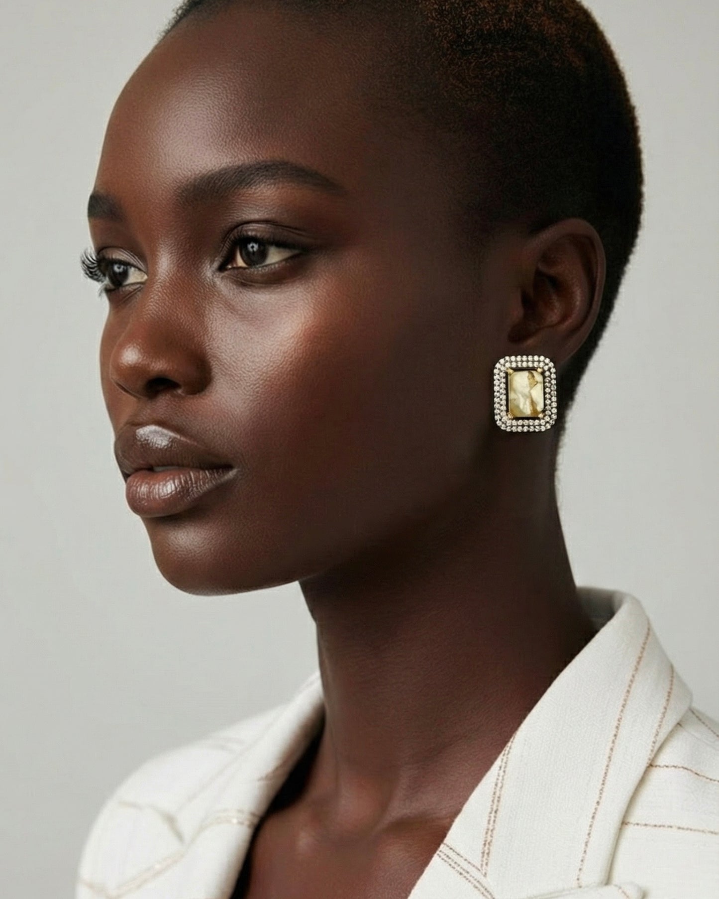 Élora Ivory Earrings