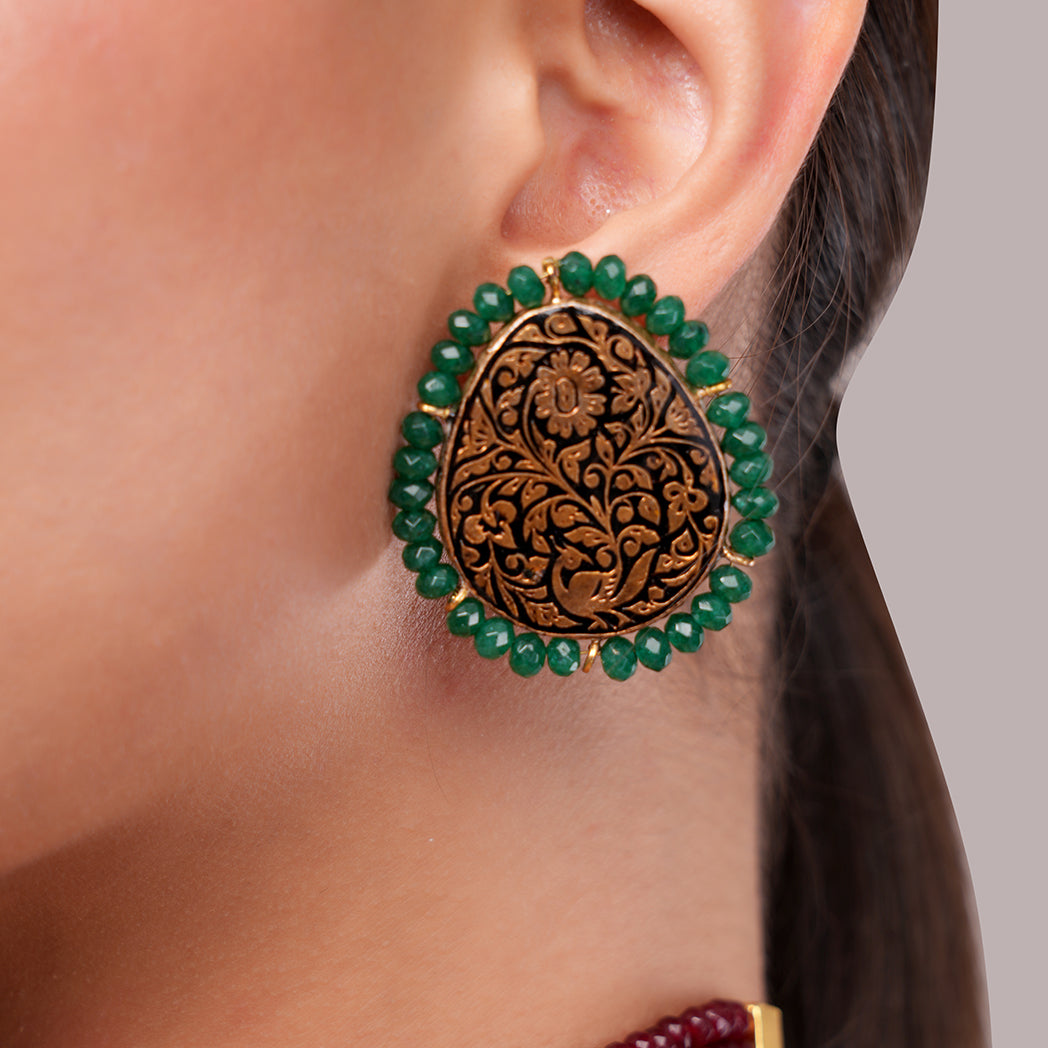 Alluring Emerald Green Choker Set