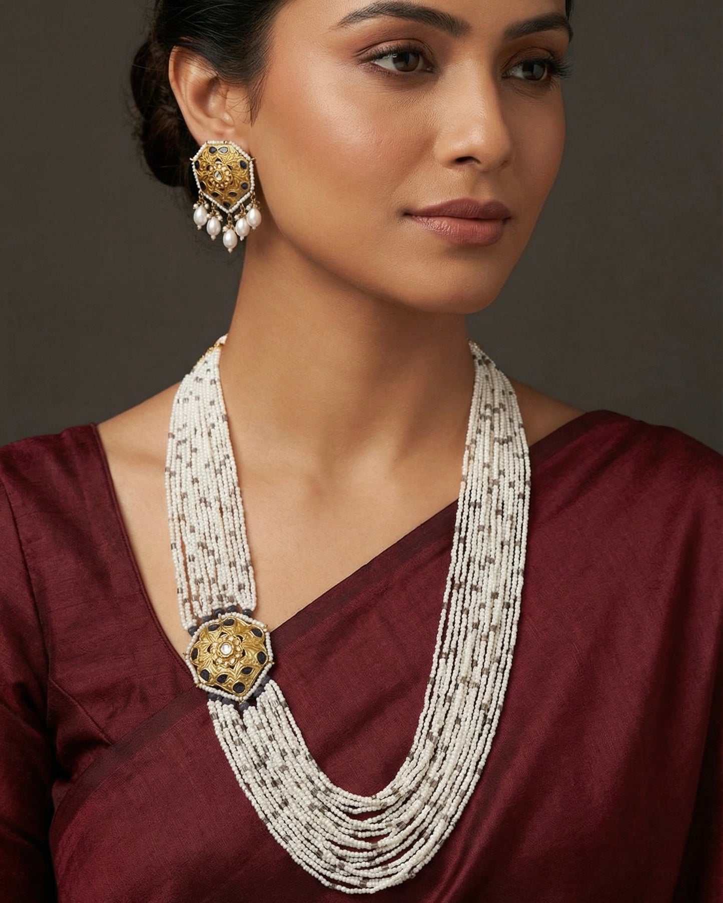 Saira Grey Meenakari
Necklace Set