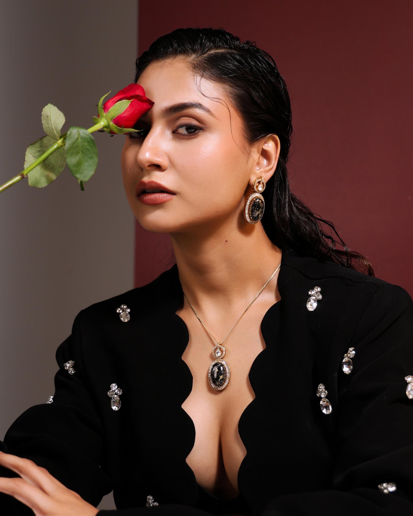 Lilian Black Necklace Set
