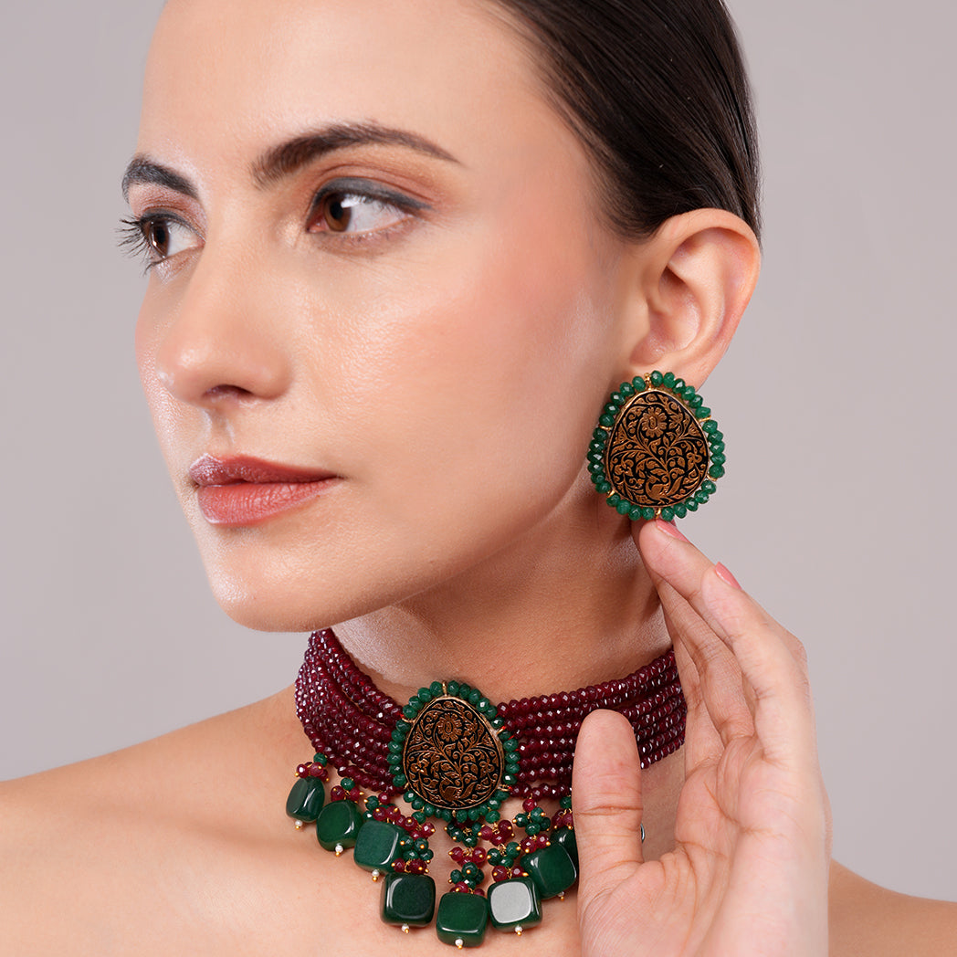 Alluring Emerald Green Choker Set