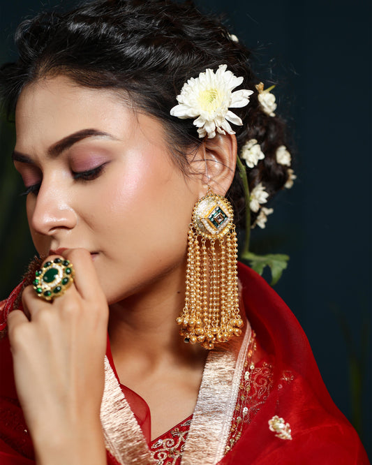 Mehar Chaand Latkan Green Earrings (Invisible Kaan Chains Included)