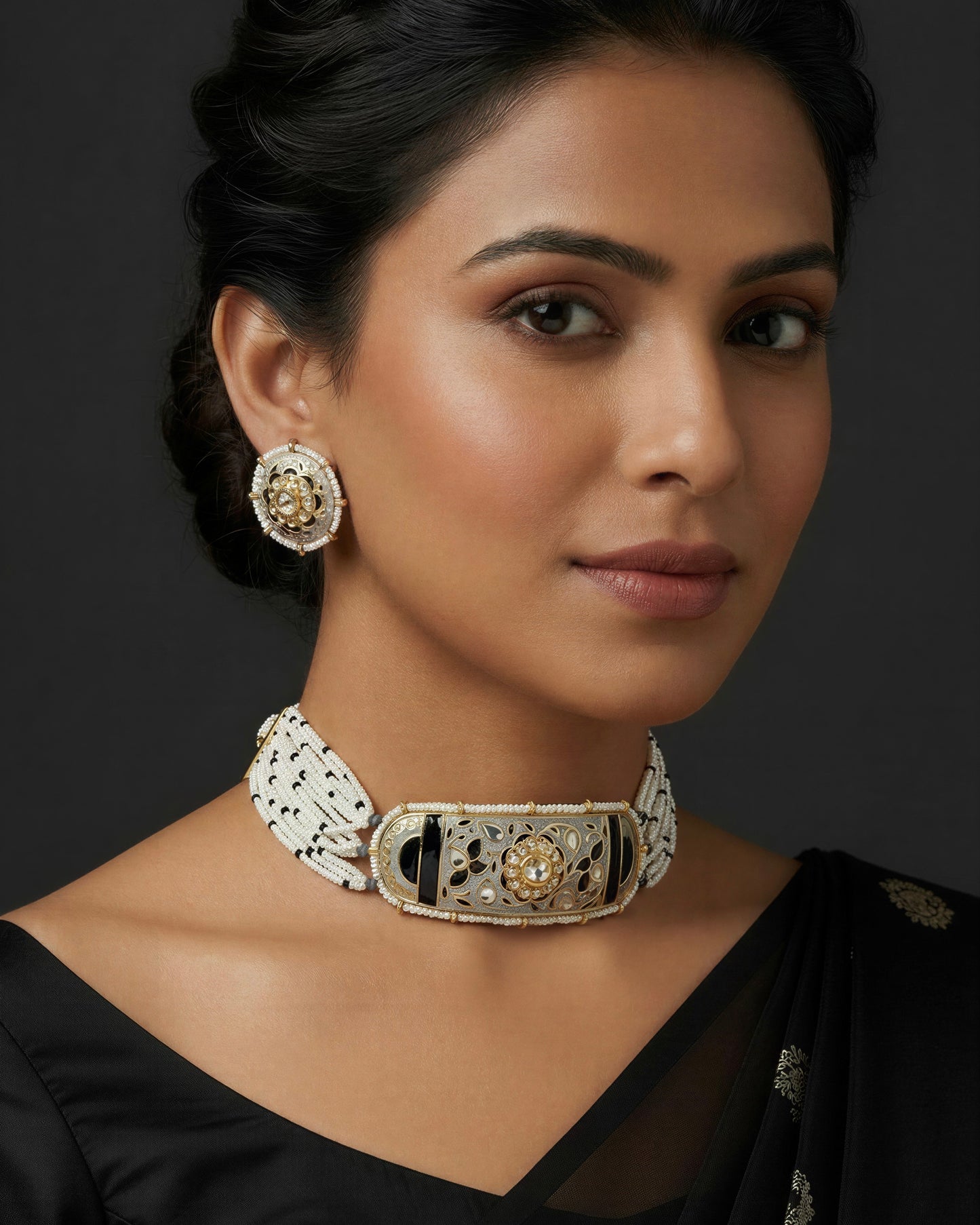 Iqra Grey Meenakari
Choker Set