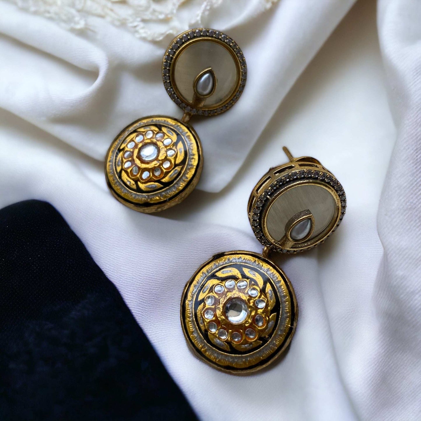 Amna Moon Grey Fusion
Necklace Set - Pirohee by parul sharma