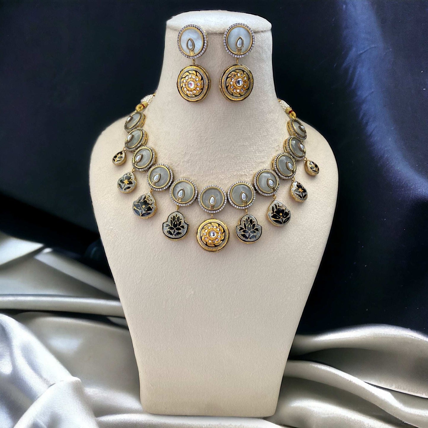 Amna Moon Grey Fusion
Necklace Set - Pirohee by parul sharma