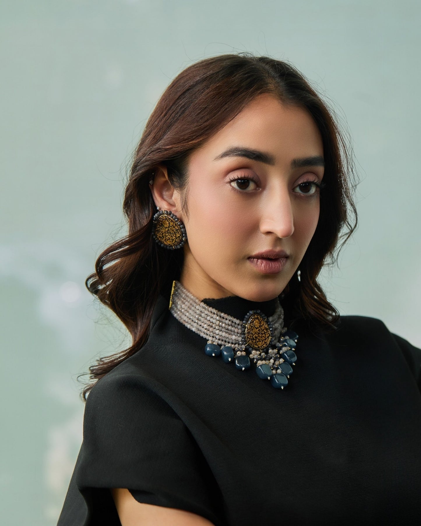 Alluring Moon Grey Choker Set