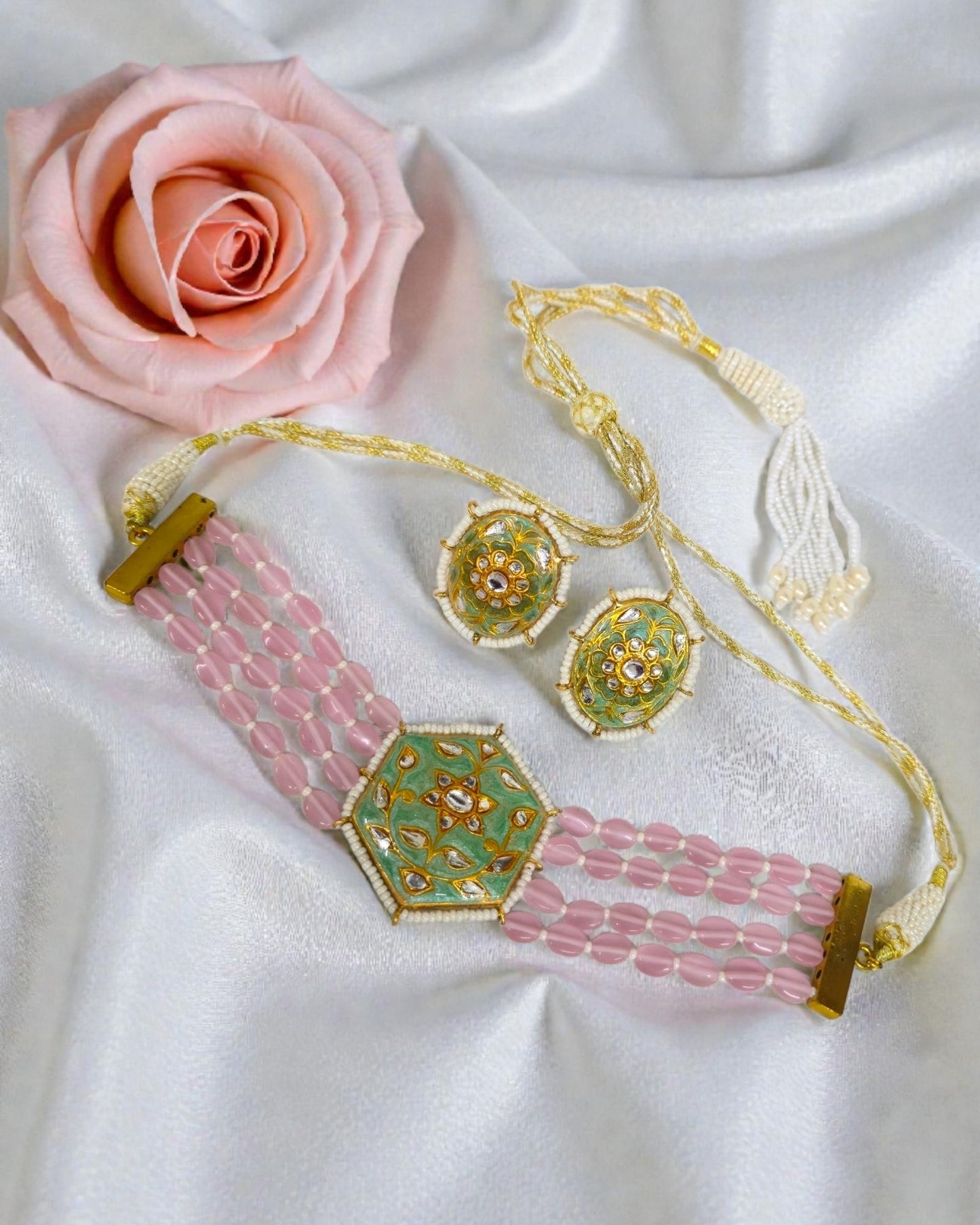 Aariza Meena Kari Choker